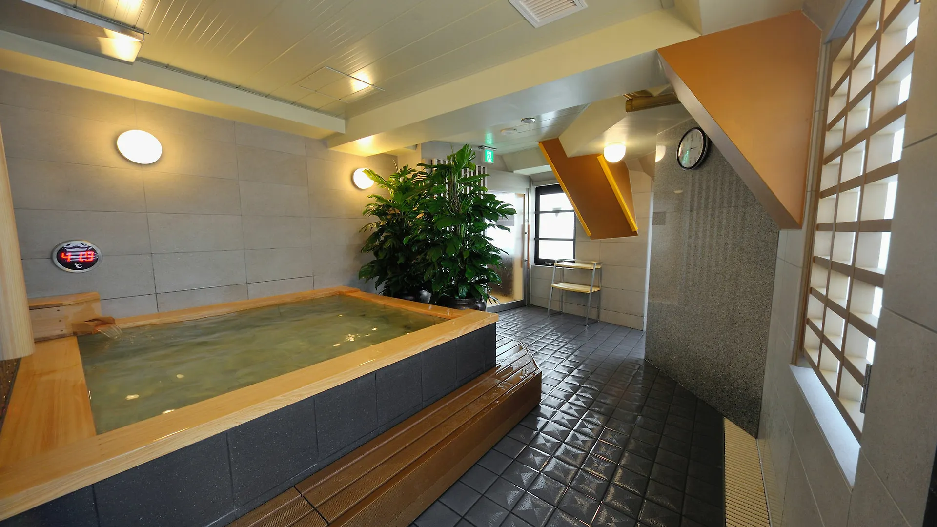Global Cabin Tokyo Gotanda Japan