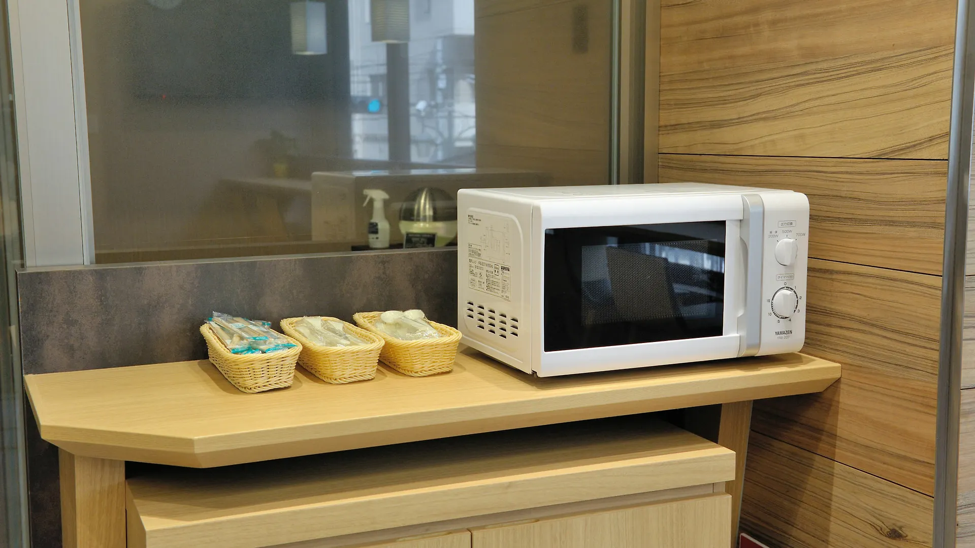 ** Capsule hotel Global Cabin Tokyo Gotanda Japan