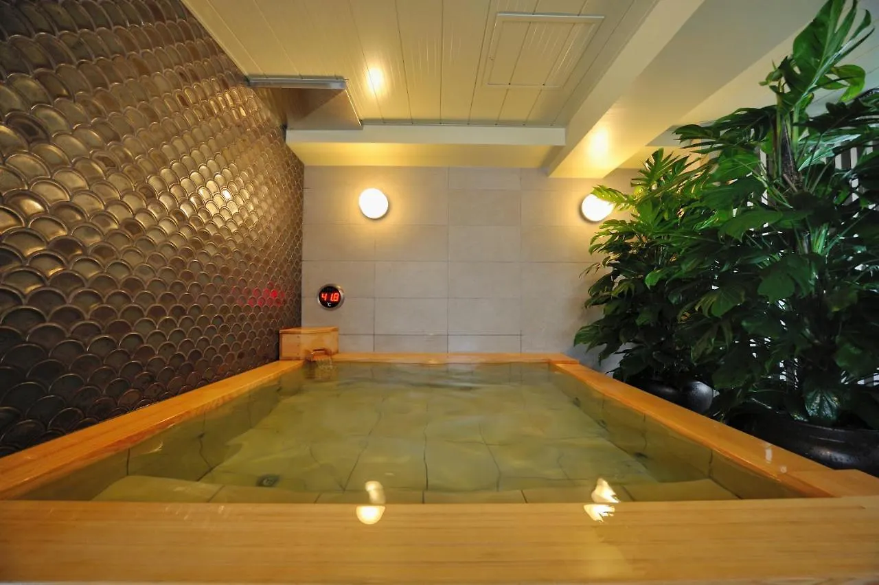 Global Cabin Tokyo Gotanda Japan